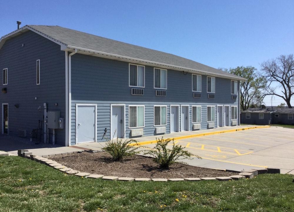 West Lincoln Hotel | Econo Lodge Lincoln