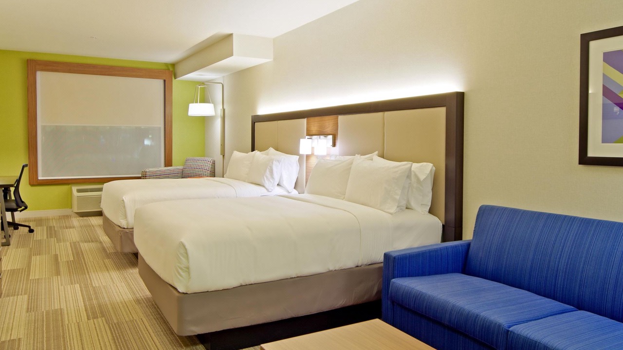 Photo of Bedroom in Desert Ridge West