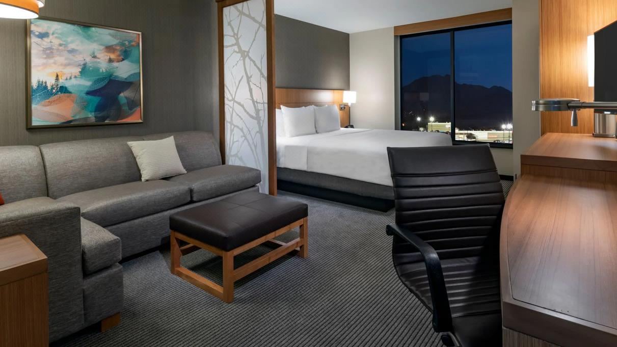 Photo of Livingroom in Central Business District