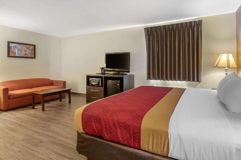 Photo of Bedroom in Des Moines