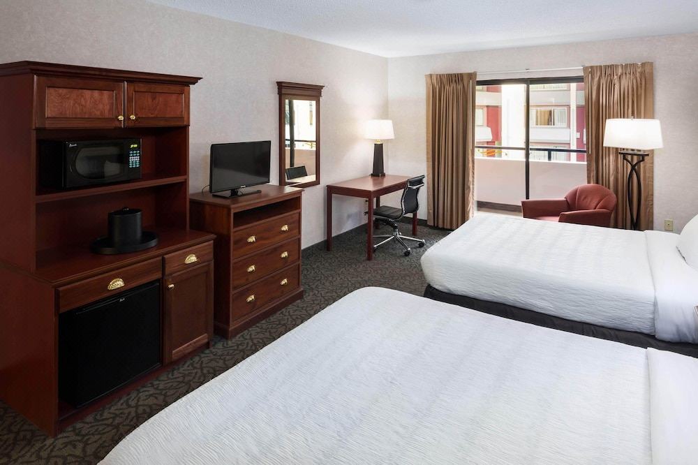 Photo of Bedroom in Minot