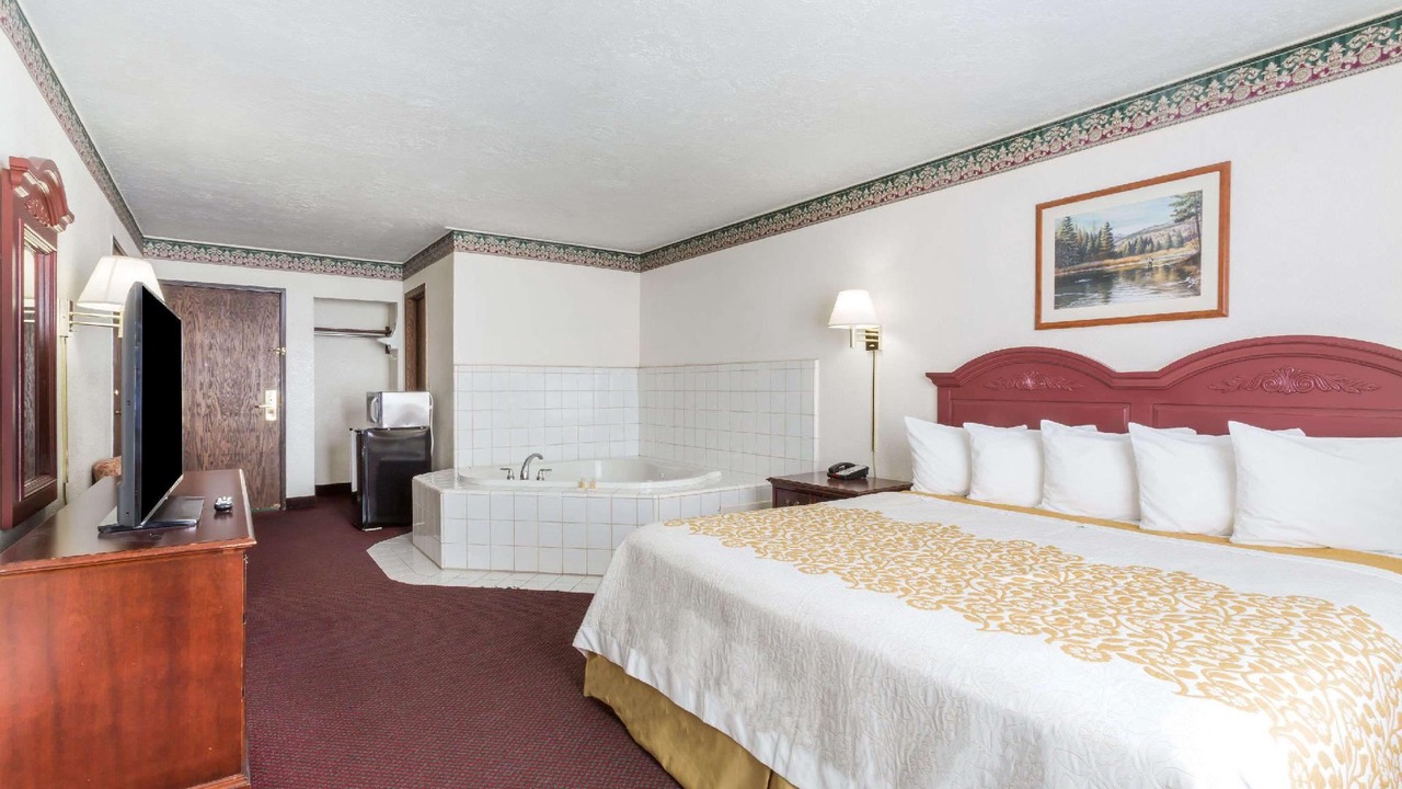 Photo of Bedroom in Evanston