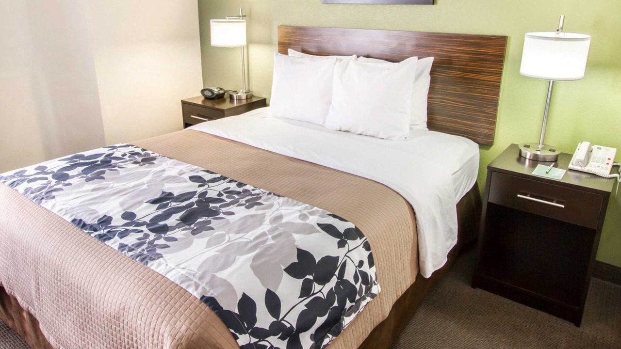 Photo of Bedroom in Paradise Valley Village