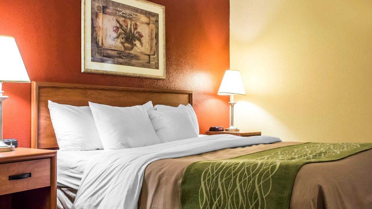 Photo of Bedroom in Green Valley