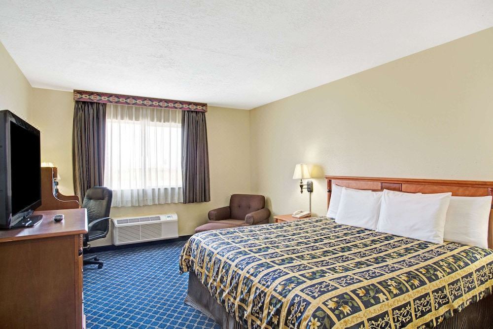Photo of Bedroom in Perry
