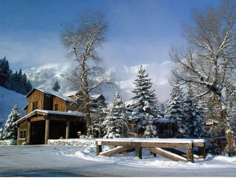 Photo of Buildings in Sundance