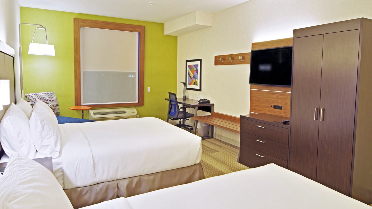 Photo of Bedroom in Desert Ridge West