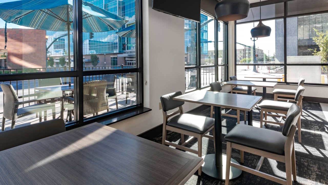 Photo of Livingroom in Central Business District