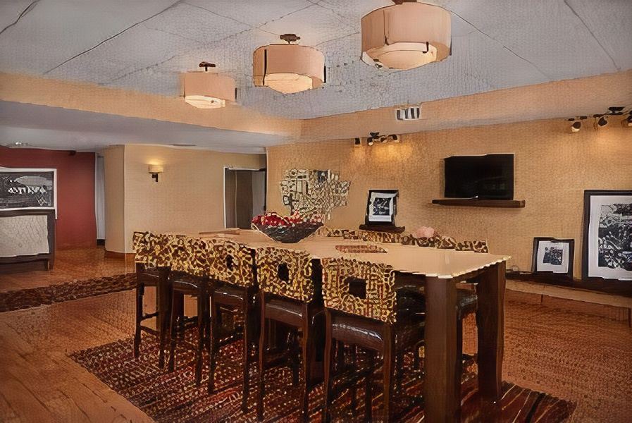 Photo of Livingroom in Anthem Commerce Park