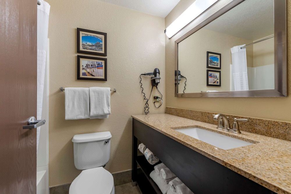 Photo of Bathroom in Highlands Ranch