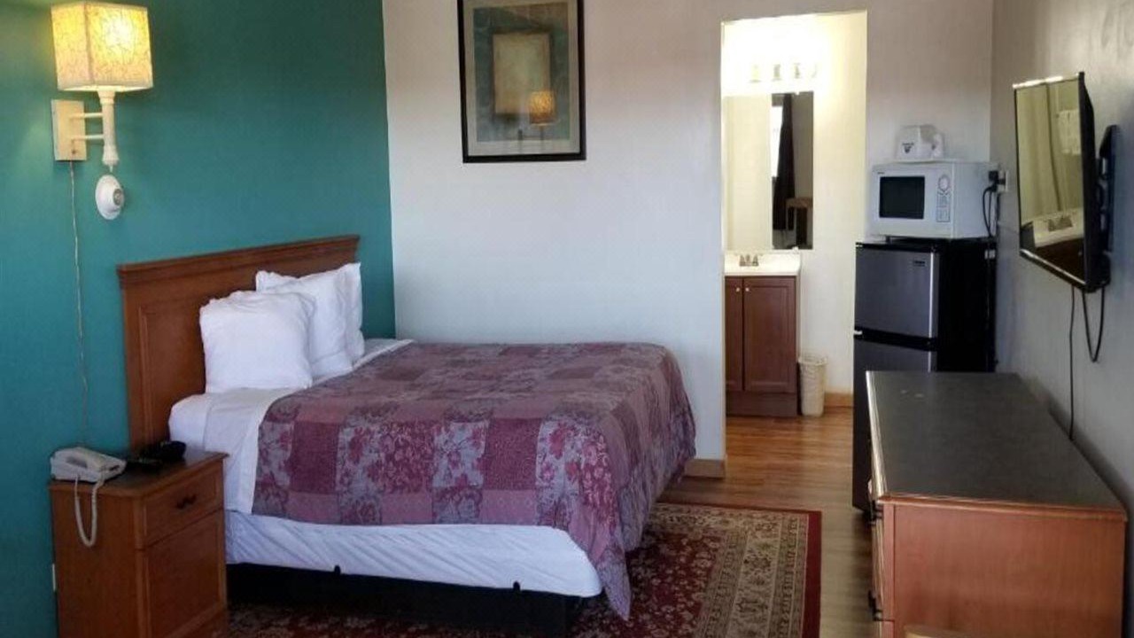 Photo of Bedroom in Evans