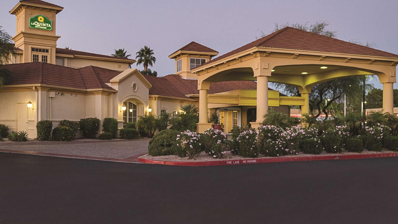 Photo of Buildings in Central Scottsdale