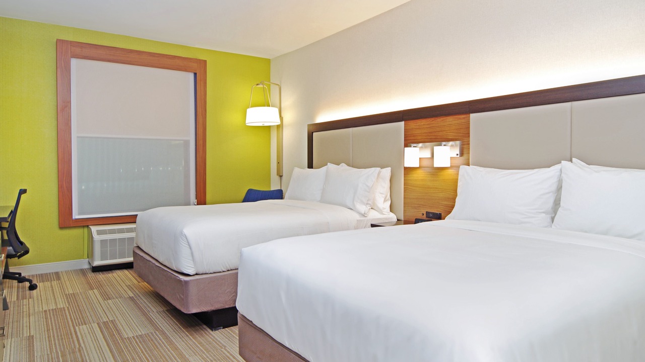 Photo of Bedroom in Desert Ridge West