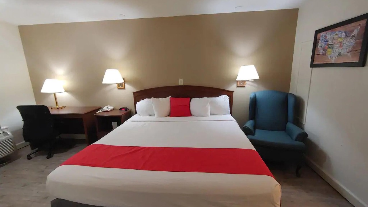 Photo of Bedroom in McCook