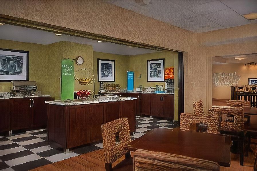 Photo of Livingroom in Anthem Commerce Park