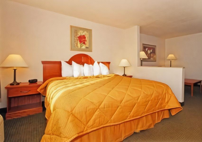 Photo of Bedroom in Fortuna Foothills