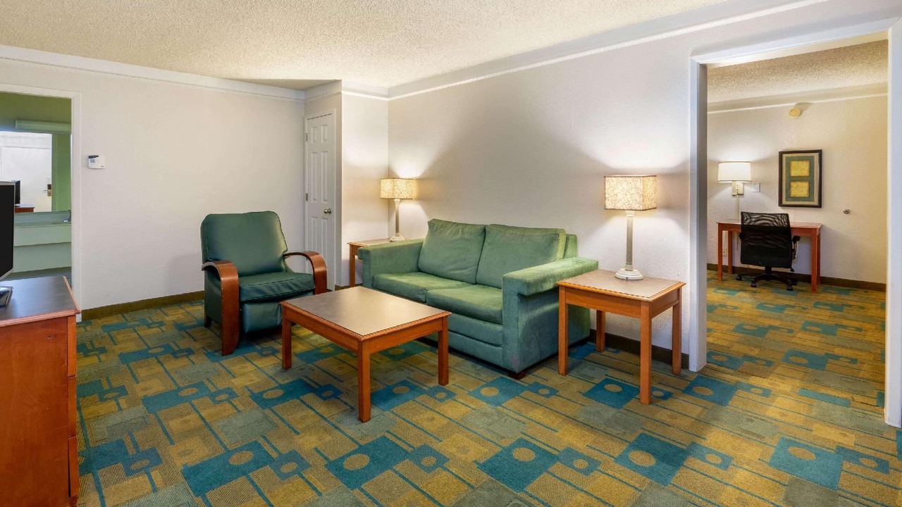 Photo of Livingroom in North Mountain