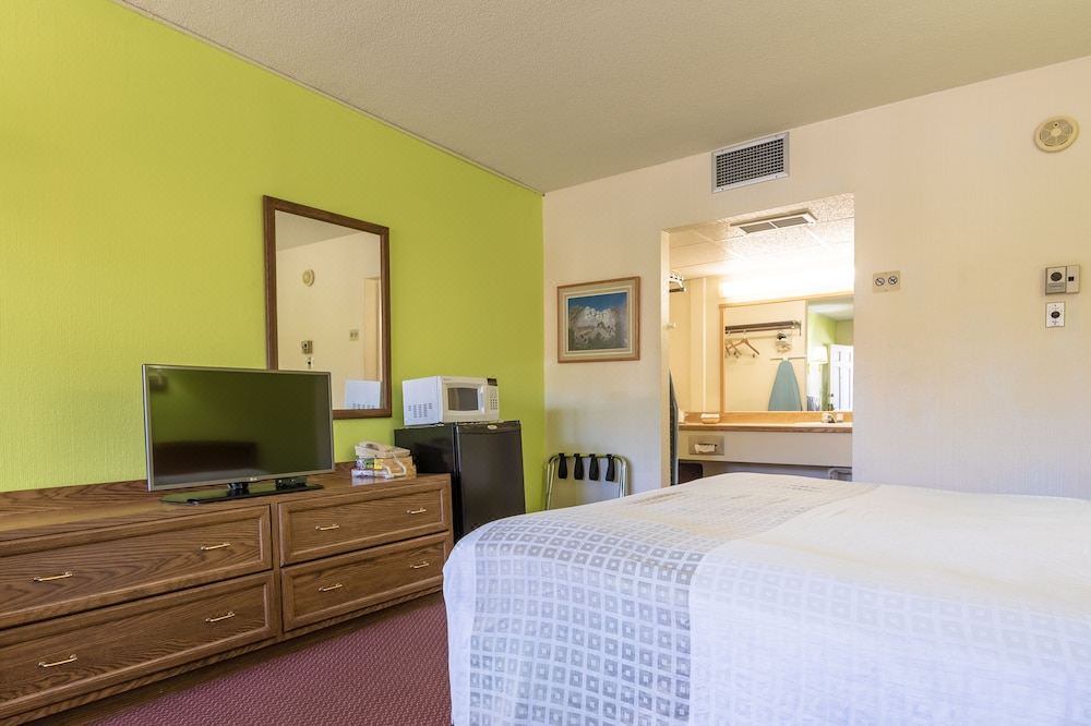 Photo of Bedroom in Hot Springs