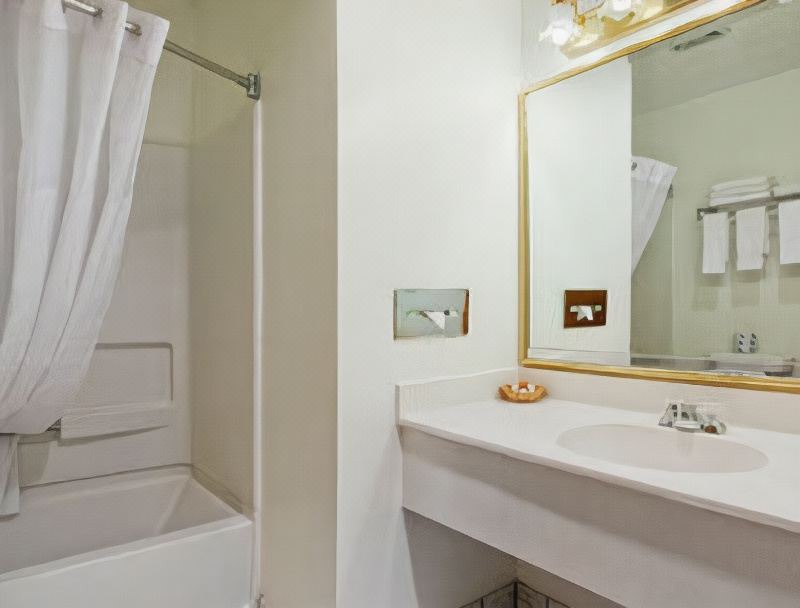 Photo of Bathroom in Gallup