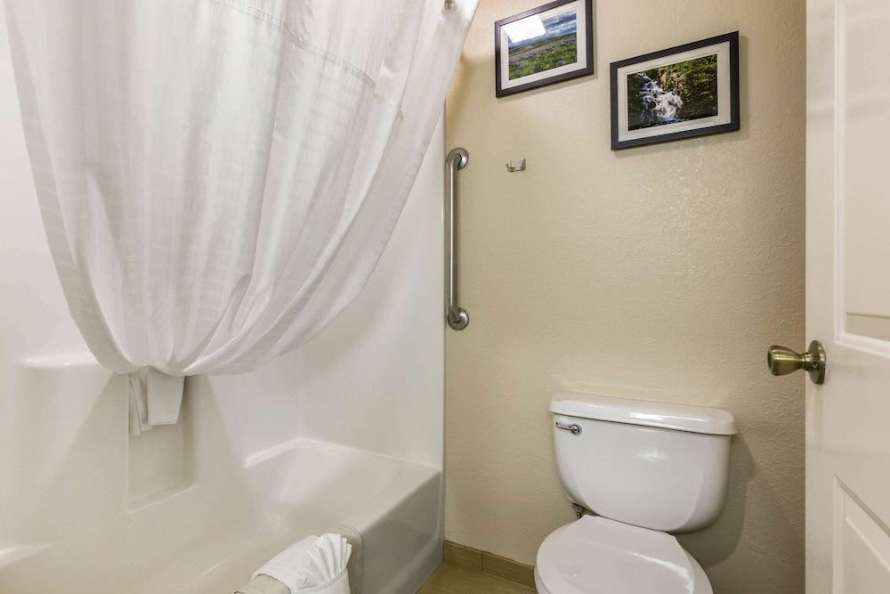 Photo of Bathroom in Worland