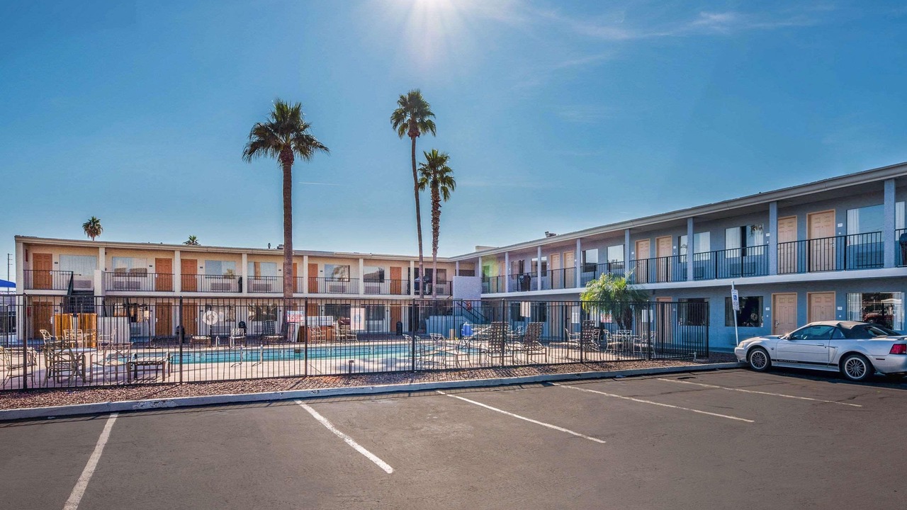 Photo of Buildings in Westown Commercial Center