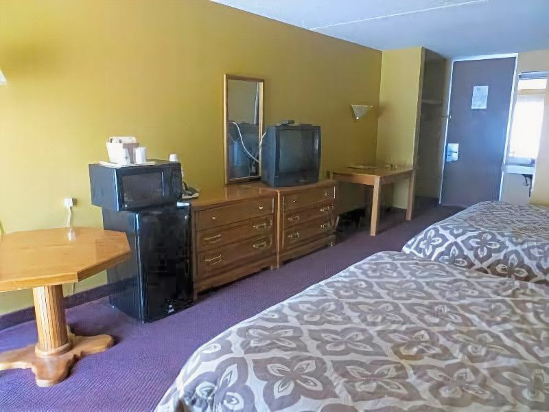 Photo of Bedroom in Northwest Colorado Springs