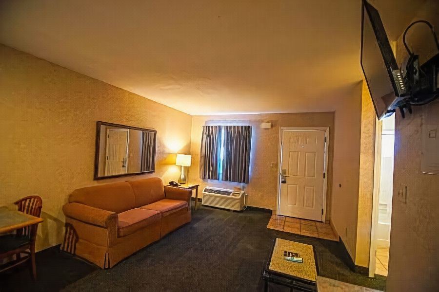 Photo of Livingroom in Cimarron Hills