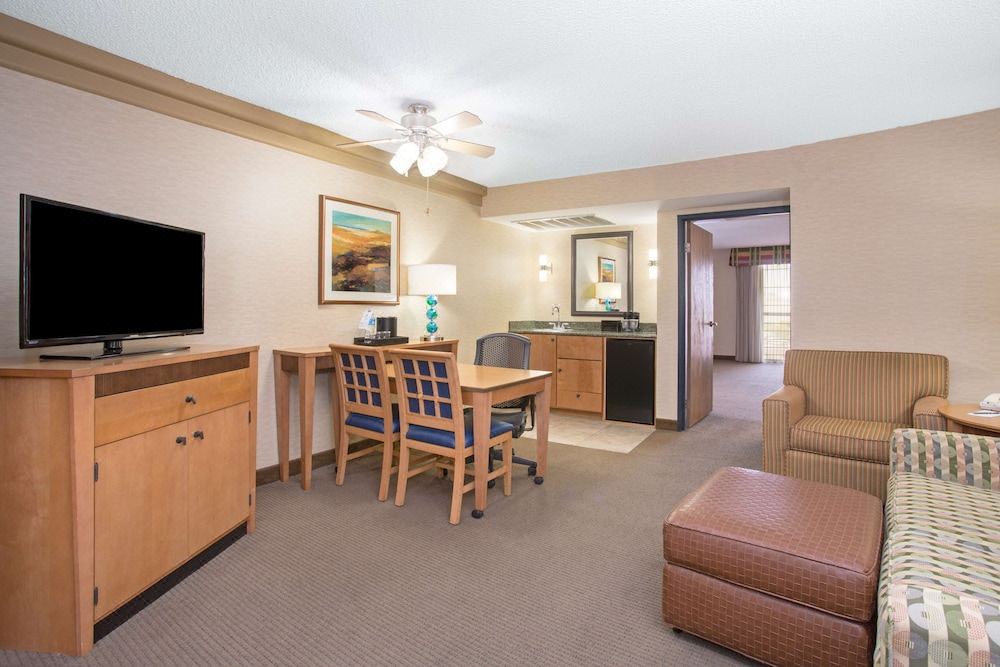 Photo of Livingroom in Camelback East