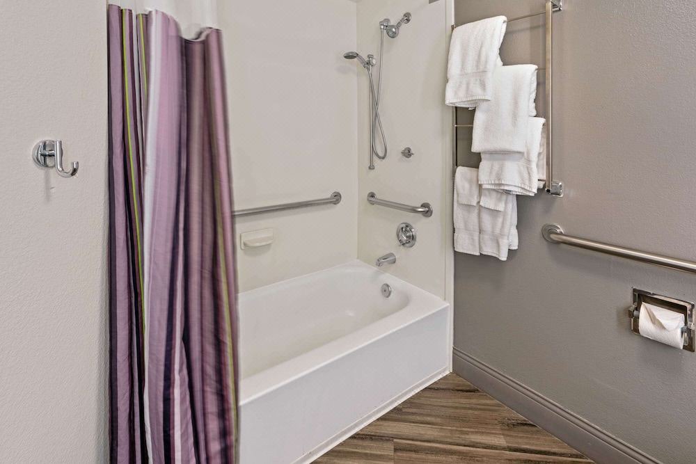 Photo of Bathroom in Central Scottsdale