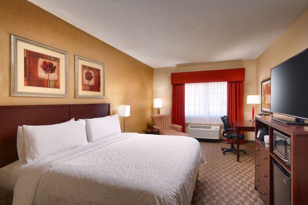 Photo of Bedroom in Evans Churchill