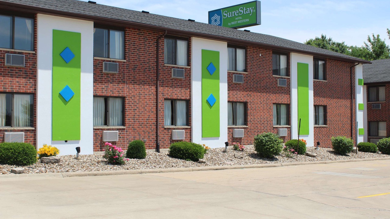 Photo of Buildings in Cedar Rapids - Iowa City