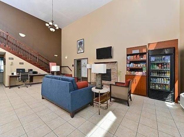 Photo of Livingroom in North Central Omaha