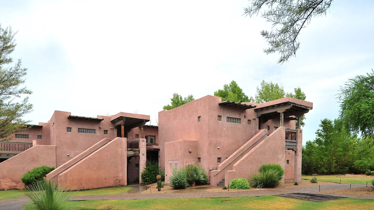 Photo of Buildings in Cave Creek