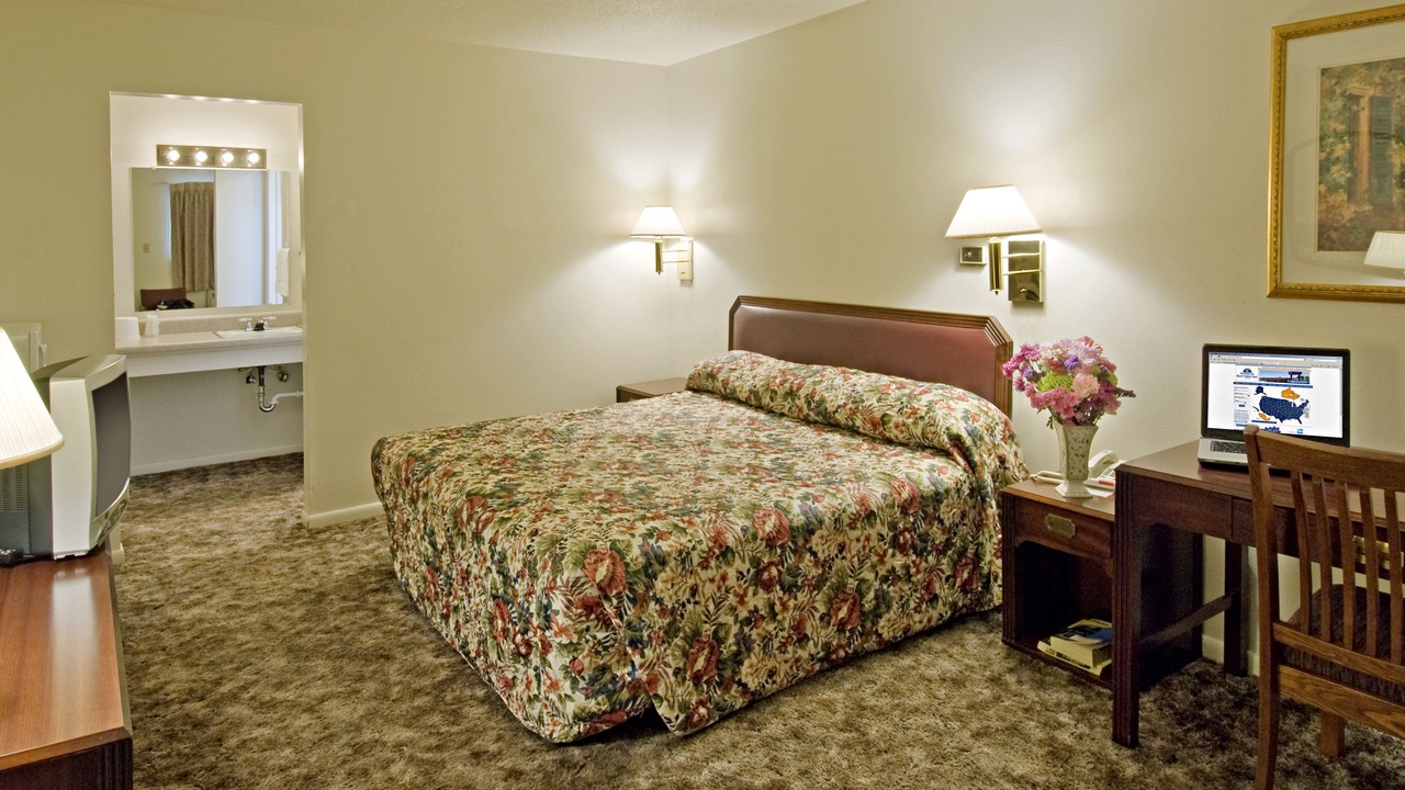 Photo of Bedroom in Evans