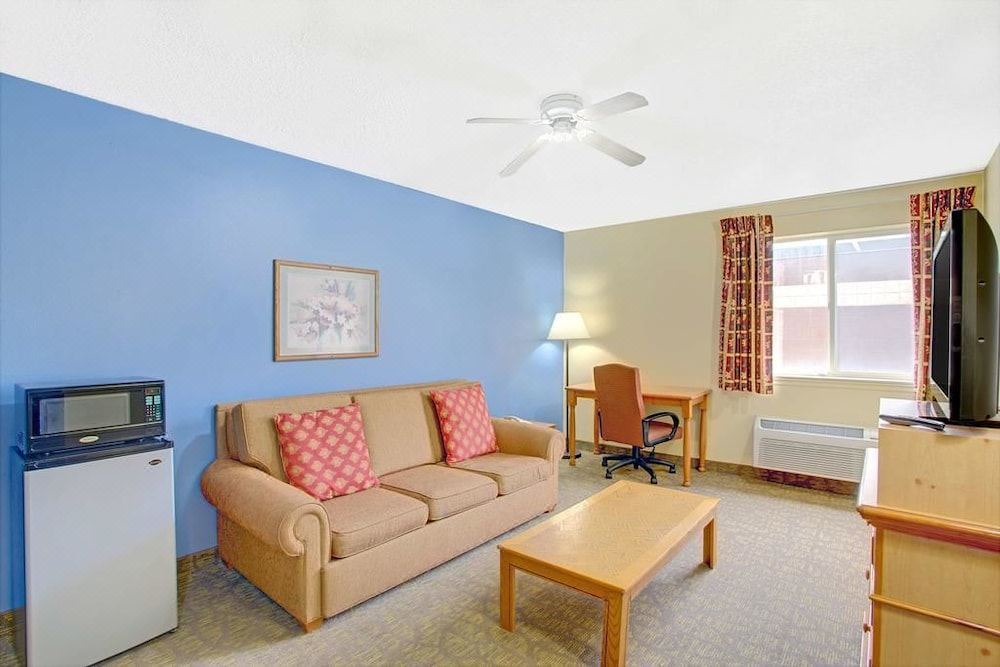Photo of Livingroom in Lehi