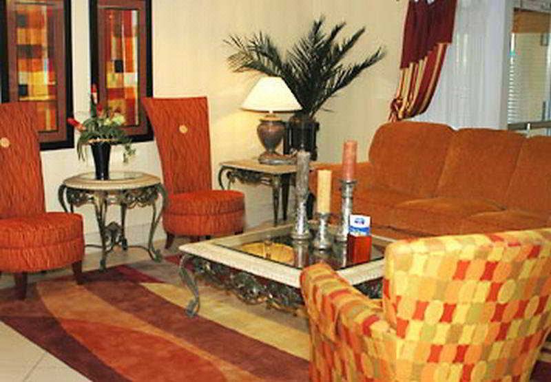 Photo of Livingroom in Paradise Valley Village