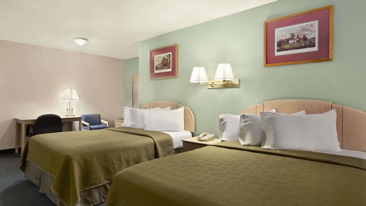 Photo of Bedroom in Holbrook