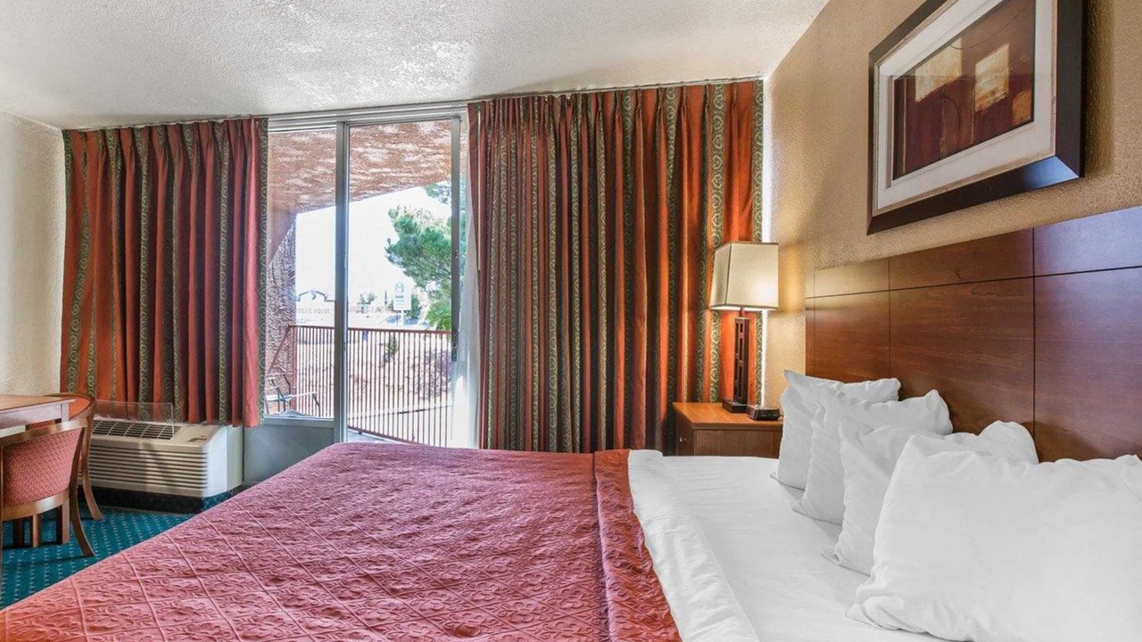 Photo of Bedroom in Page