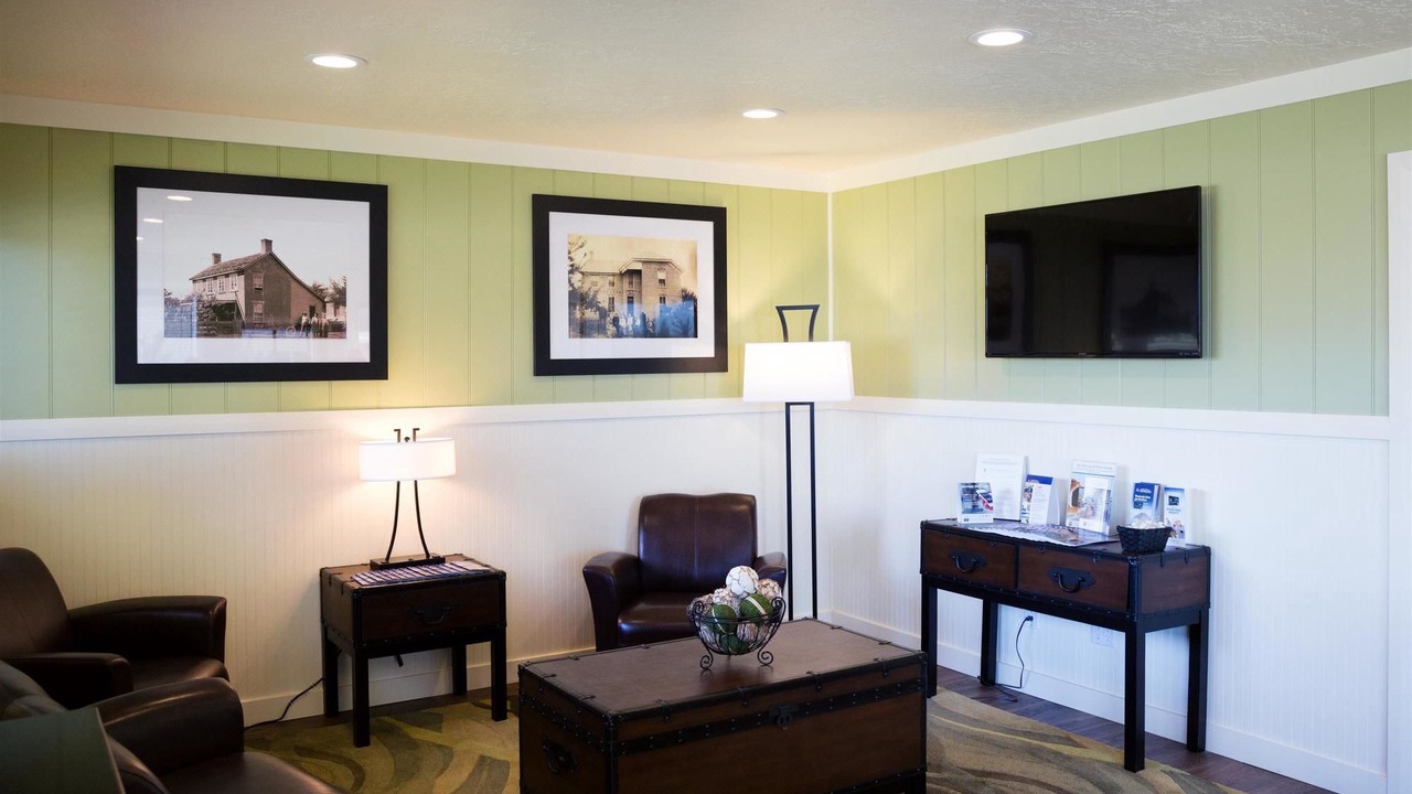 Photo of Livingroom in Fillmore