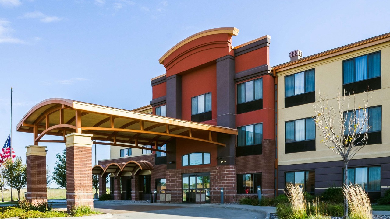 Photo of Buildings in Buffalo Ridge
