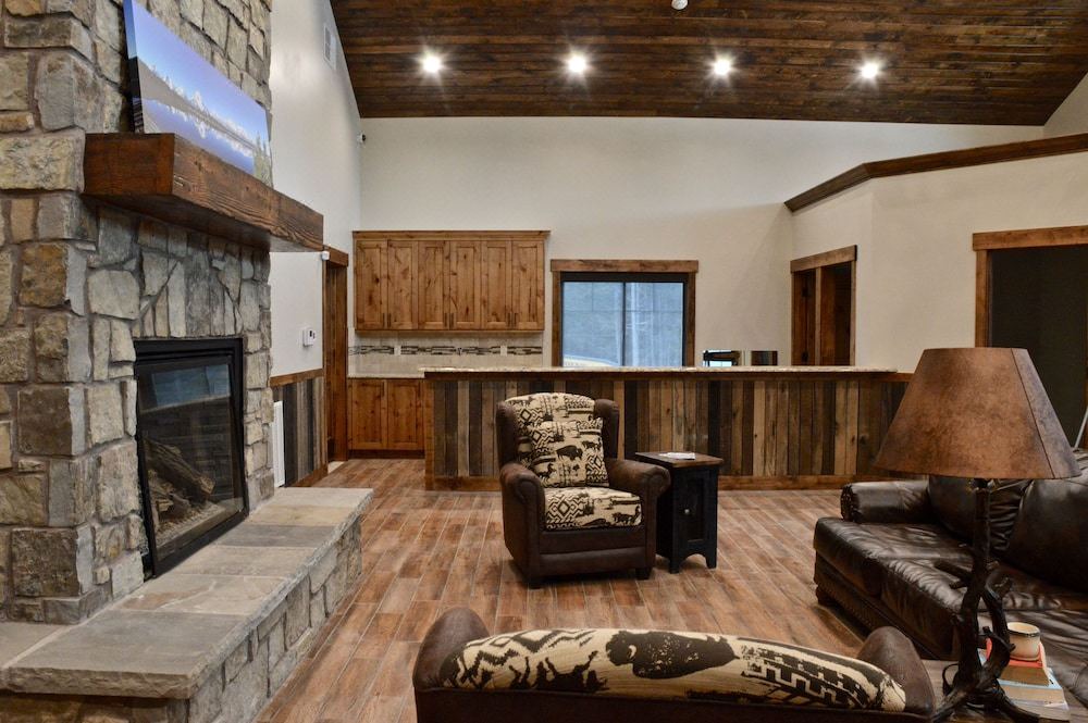 Photo of Livingroom in Island Park