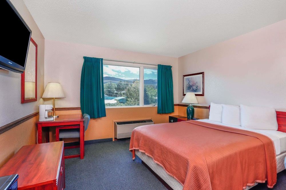 Photo of Bedroom in Helena