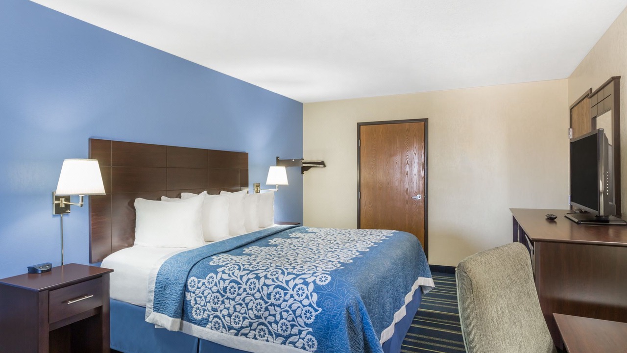 Photo of Bedroom in Holbrook