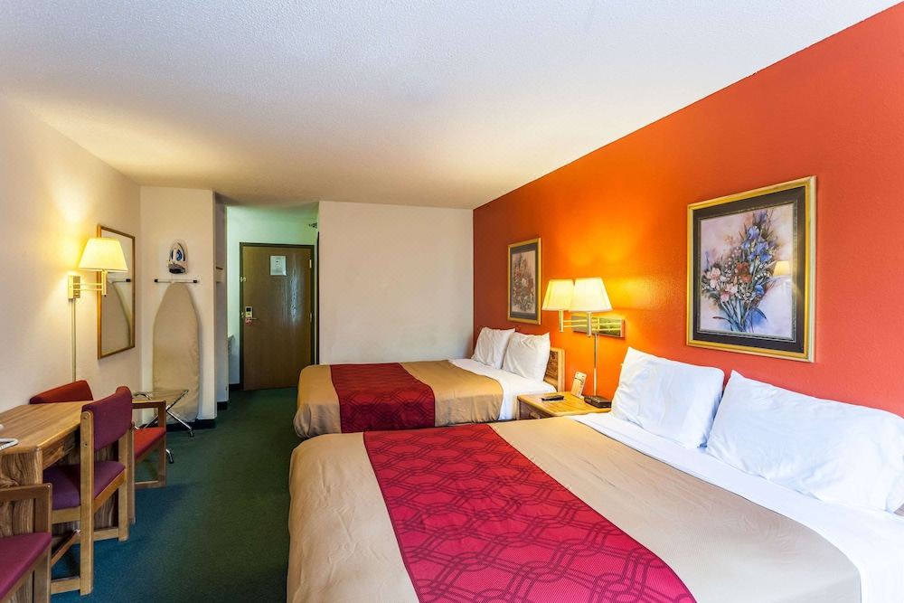Photo of Bedroom in West Lincoln