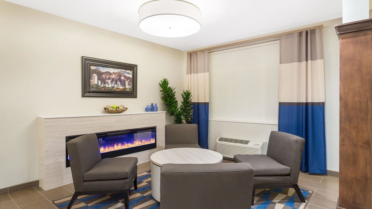 Photo of Livingroom in Springville