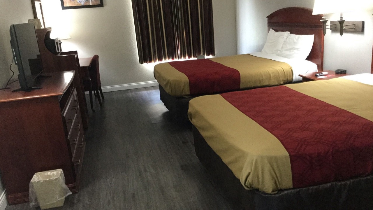 Photo of Bedroom in West Lincoln