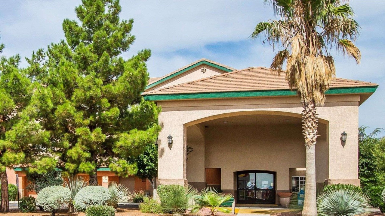 Photo of Buildings in Sierra Vista