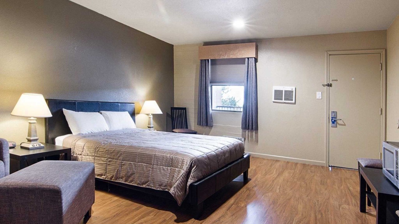 Photo of Bedroom in Flagstaff