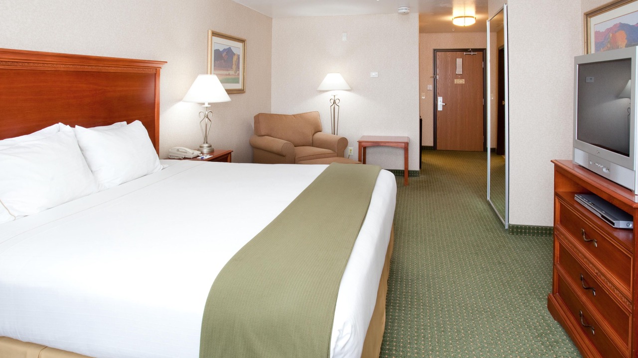 Photo of Bedroom in Gunnison