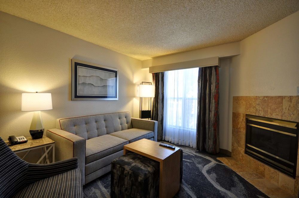 Photo of Livingroom in Camelback East